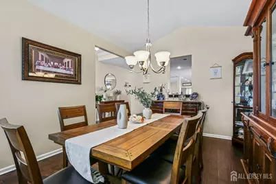 37 Vineyard Court, Monroe Township, NJ 08831 - Photo 8