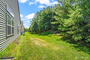 37 Vineyard Ct, Monroe Township, NJ 08831 - Photo 32