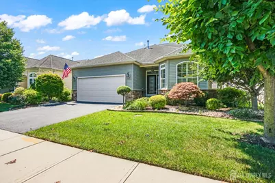 37 Vineyard Court, Monroe Township, NJ 08831 - Photo 2