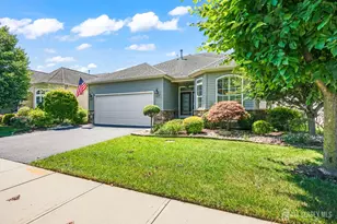 37 Vineyard Ct, Monroe Township, NJ 08831 - Photo 2