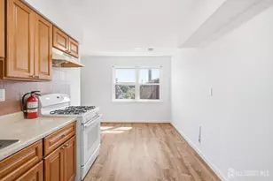 1719 Raspberry Ct, Edison, NJ 08817 - Photo 18
