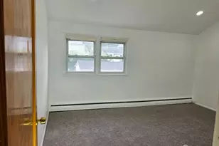 9 Florence Dr, Sayreville, NJ 08859 - Photo 4