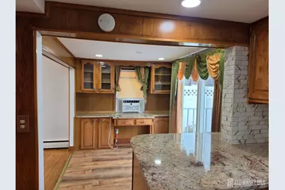 9 Florence Drive, Sayreville, NJ 08859 - Photo 20