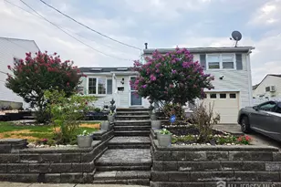 9 Florence Dr, Sayreville, NJ 08859 - Photo 1