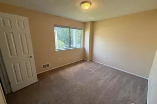 1502 Edison Glen, Edison, NJ 08837 - Photo 12