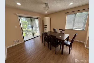 1502 Edison Glen, Edison, NJ 08837 - Photo 6