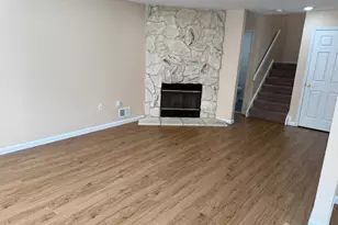 1502 Edison Glen, Edison, NJ 08837 - Photo 4