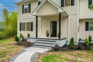 290 Fresh Ponds Rd, South Brunswick Township, NJ 08852 - Photo 4