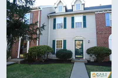 31 Kingston Run, North Brunswick Township, NJ 08902 - Photo 2