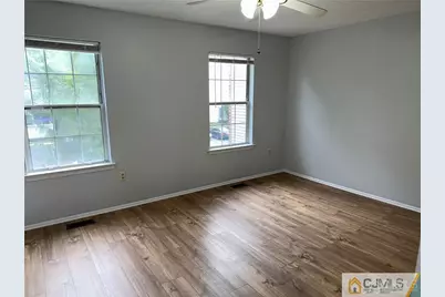 31 Kingston Run, North Brunswick Township, NJ 08902 - Photo 12