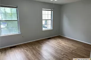 31 Kingston Run, North Brunswick Township, NJ 08902 - Photo 12