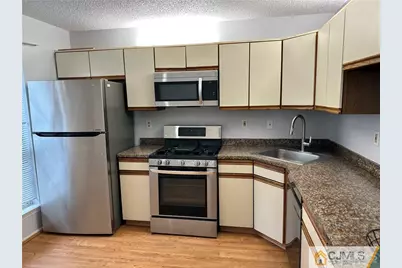31 Kingston Run, North Brunswick Township, NJ 08902 - Photo 10