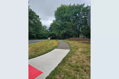 71 Eton Way, Franklin Township, NJ 08873 - Photo 4
