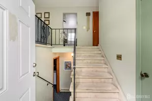 6 Ash Ln, Parsippany-Troy Hills, NJ 07034 - Photo 2