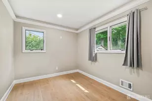 16 Venus Rd, South Amboy, NJ 08879 - Photo 10