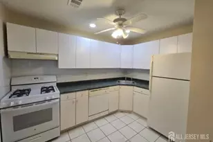 334 College Dr, Edison, NJ 08817 - Photo 10