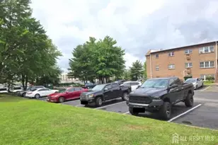 334 College Dr, Edison, NJ 08817 - Photo 14