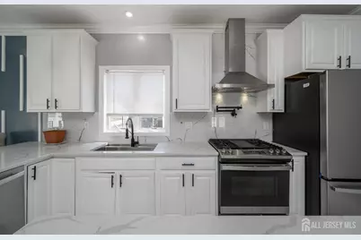 32 Dorothy Street, Carteret, NJ 07008 - Photo 10