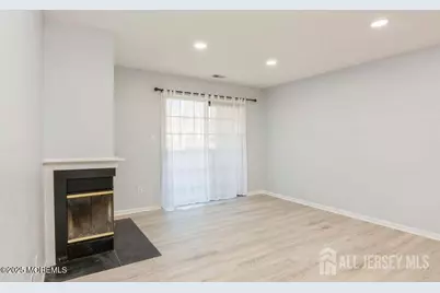 1101 Stoneridge Circle, Helmetta, NJ 08828 - Photo 2