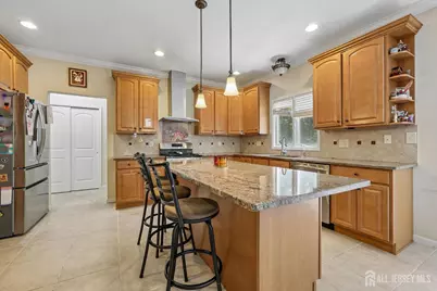 6 Willow Drive, Edison, NJ 08820 - Photo 16