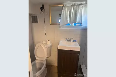 109 Tompkins Avenue, South Plainfield, NJ 07080 - Photo 18