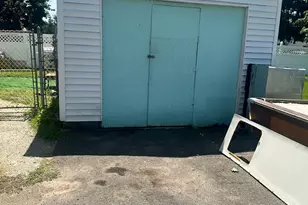 109 Tompkins Ave, South Plainfield, NJ 07080 - Photo 6