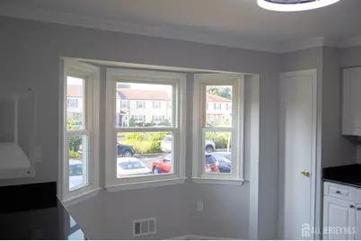 45 Astor Court, Sayreville, NJ 08872 - Photo 8