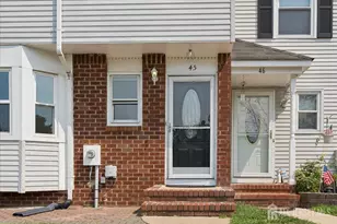 45 Astor Ct, Sayreville, NJ 08872 - Photo 2