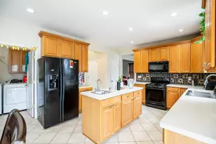 29 Vocisano Ct, Piscataway Township, NJ 08854 - Photo 14