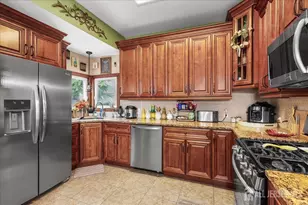 42 Mildred Ln, Fords, NJ 08863 - Photo 14