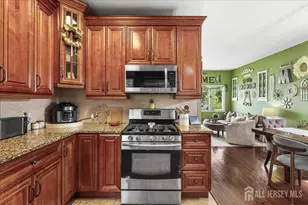 42 Mildred Ln, Fords, NJ 08863 - Photo 16