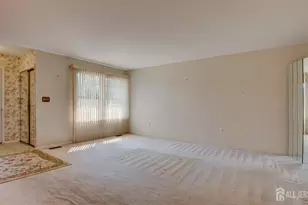 14 John Adams Ct, Monroe Township, NJ 08831 - Photo 4
