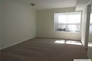 701 Stony Brook Way, North Brunswick Township, NJ 08902 - Photo 4