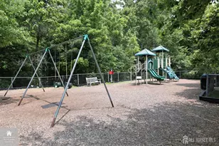 301 Park Knoll, South Brunswick Township, NJ 08540 - Photo 34