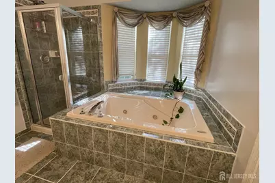 301 Park Knoll, South Brunswick Township, NJ 08540 - Photo 22