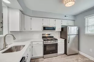 822 Darlington Dr, Old Bridge Township, NJ 08857 - Photo 6