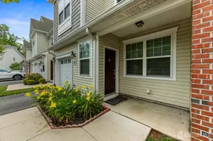 135 Savoth Ln, Colonia, NJ 07067 - Photo 2