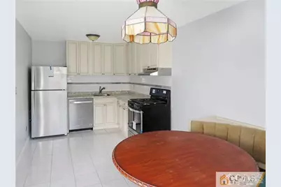 13 Lake Avenue #5A, East Brunswick Township, NJ 08816 - Photo 4