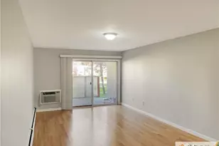 13 Lake Ave, East Brunswick Township, NJ 08816 - Photo 6