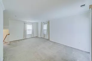 518 Great Beds Ct, Perth Amboy, NJ 08861 - Photo 6