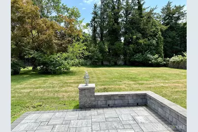 19 South Drive, East Brunswick Township, NJ 08816 - Photo 28