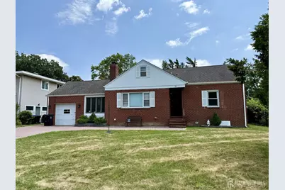 19 South Drive, East Brunswick Township, NJ 08816 - Photo 2