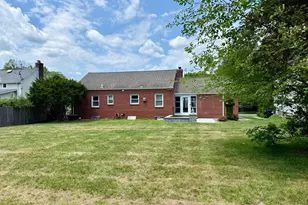 19 South Dr, East Brunswick Township, NJ 08816 - Photo 30