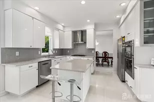 18 Trish Ct, Old Bridge Township, NJ 07747 - Photo 10