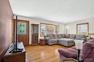 29 Quaid Ave, Sayreville, NJ 08872 - Photo 2
