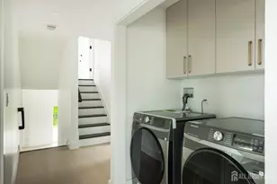 141 Lund Ave, Edison, NJ 08820 - Photo 26