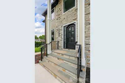 141 Lund Avenue, Edison, NJ 08820 - Photo 4