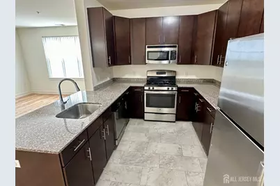88 Roosevelt Avenue #421, Carteret, NJ 07008 - Photo 6