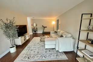614 Sharon Garden Ct, Woodbridge Township, NJ 07095 - Photo 2