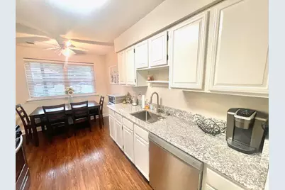 614 Sharon Garden Court #614, Woodbridge Township, NJ 07095 - Photo 6